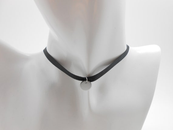 Dog collar top with choker