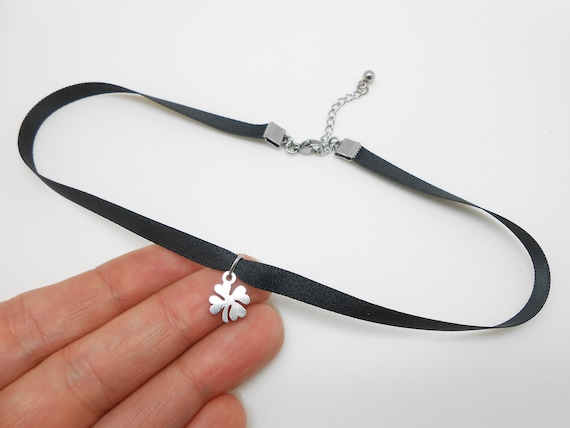 Handmade BDSM Leather Choker Metal Chain Necklace Spiked Collar O-Roun –  UnikGears