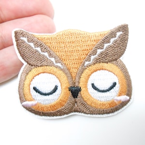 Ecusson hibou, écusson thermocollant, cacher un trou, patch hibou, customisation, sac à dos , cartable