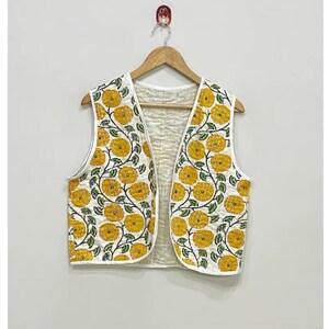 Cotton Kantha Vest Jacket, Boho Quilted Floral Vest, Handmade Patchwork Sleeveless Coat, Hippie Waistcoat, Upcycled Indian Clothing