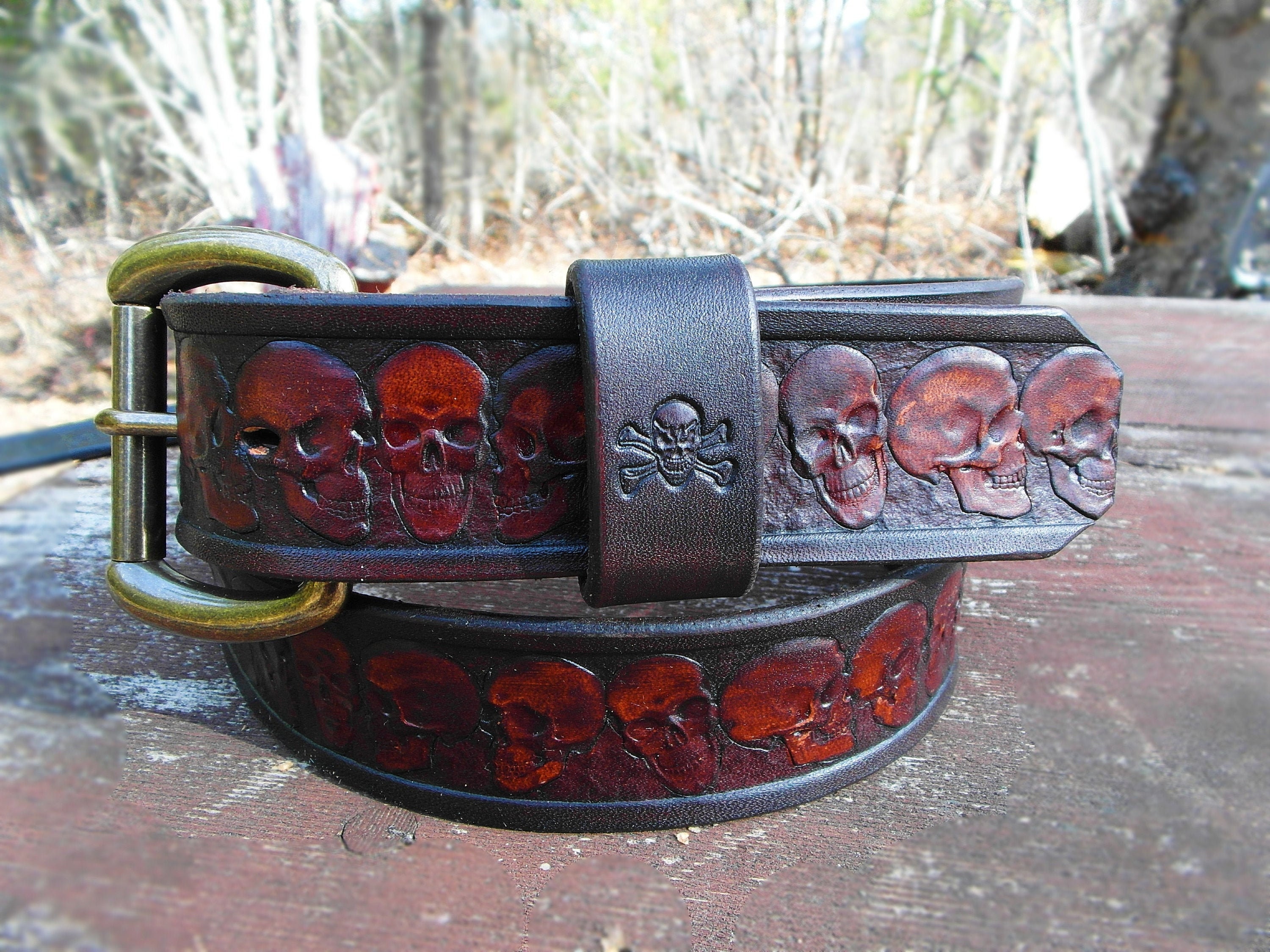 Leather Belt with Black Diamonds Skull Head on Round Buckle