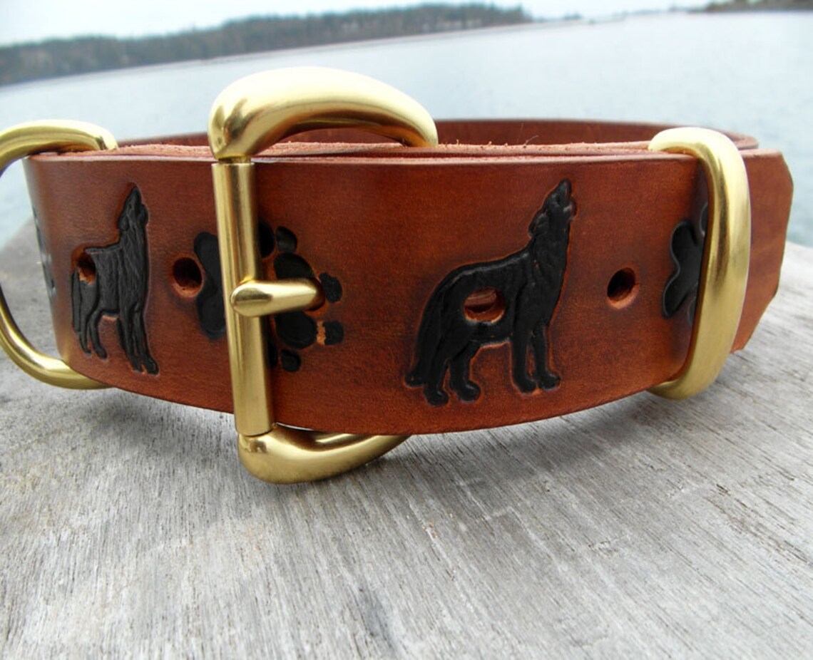 Leather Dog Collar With Howling Wolf Etsy