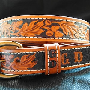 Personalisierter Westerngürtel mit klassischem Oakleaf-Design