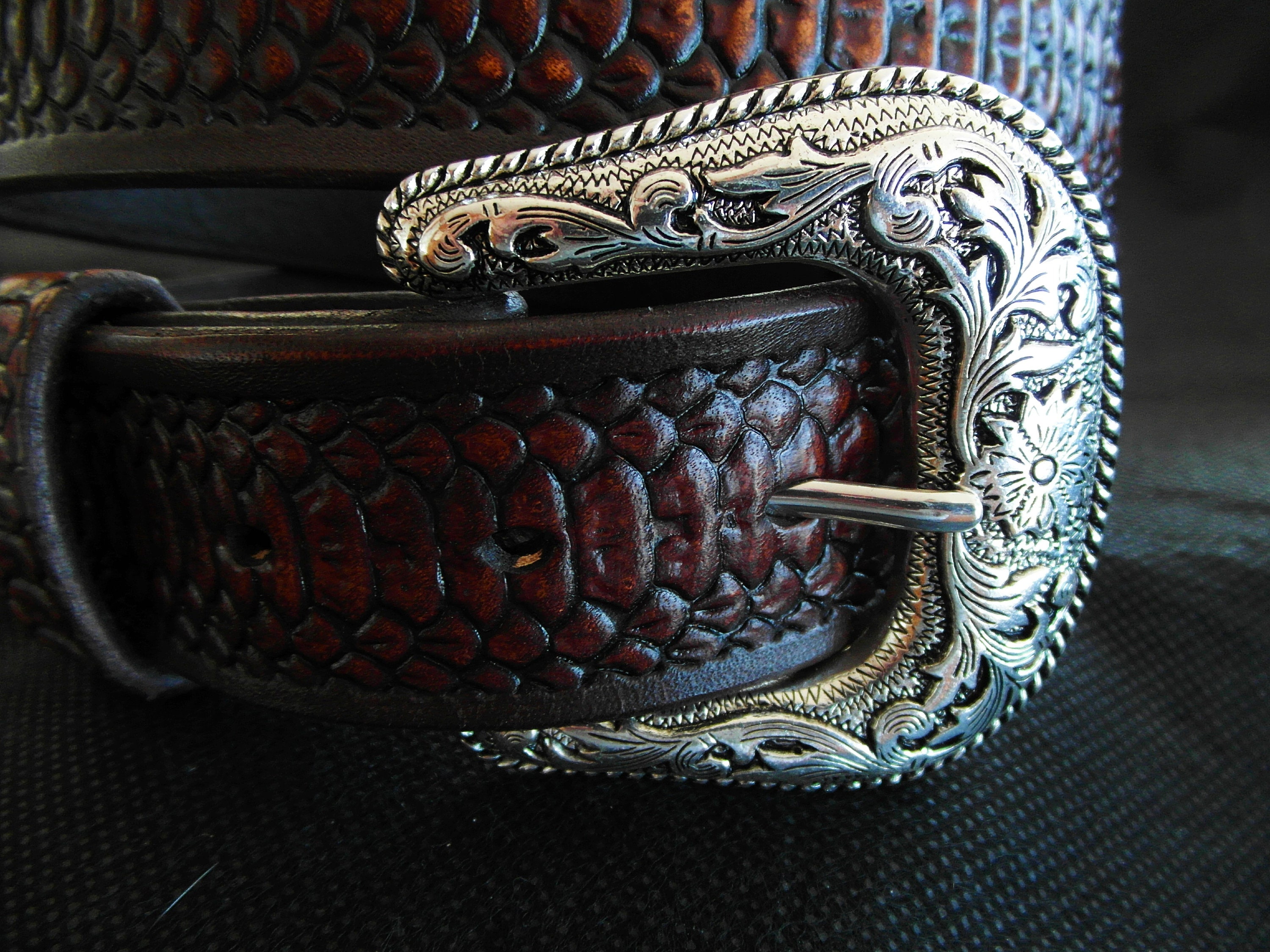 Vintage Western Black Leather Snakeskin Inlay Belt Made in USA Size 28 GL53772 Men main image 4