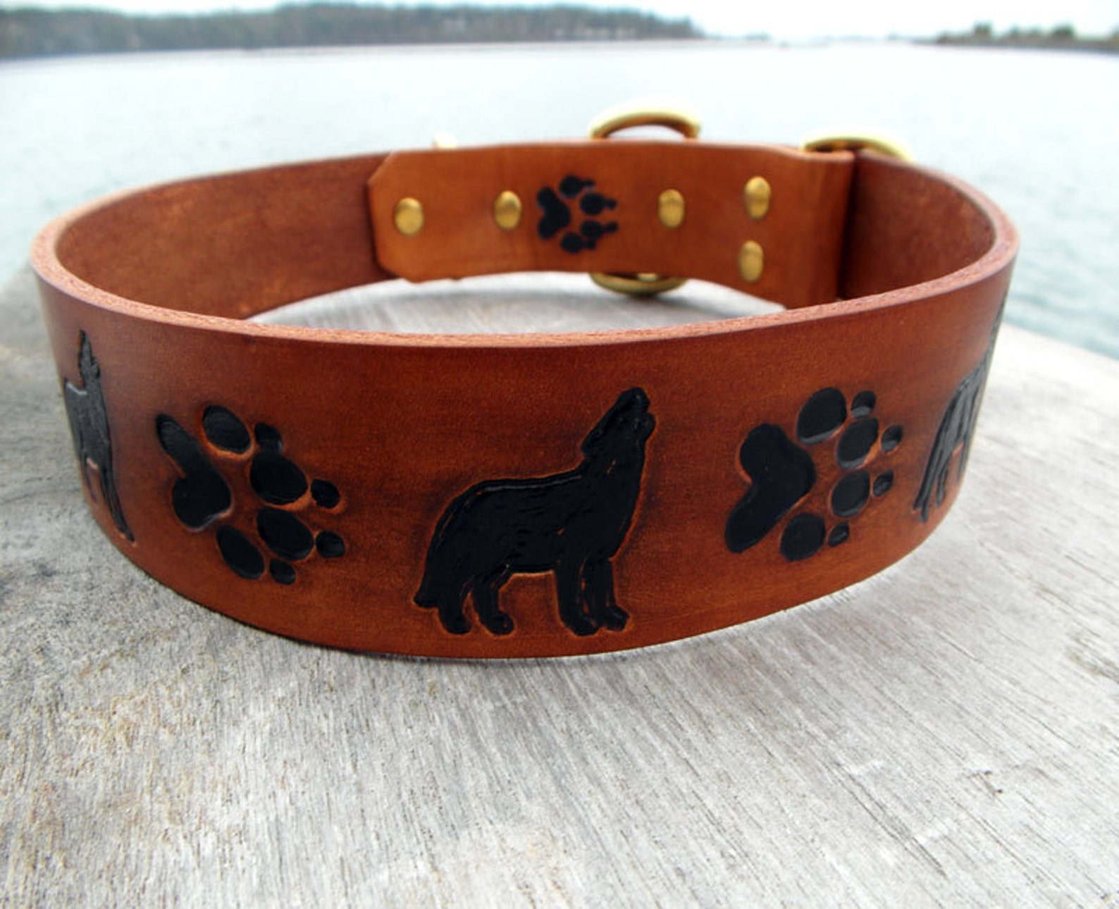 Leather Dog Collar With Howling Wolf Etsy