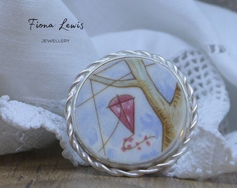 Ceramic cabochon ring | kite | recycled sterling silver | OOAK one of a kind | ready to ship | Fiona Lewis | South Gloucestershire artist