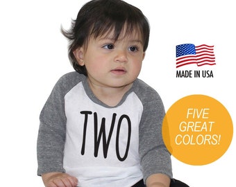 Chemise de baseball raglan triple mélange « TWO » 2nd Birthday - Tailles bébé et tout-petit