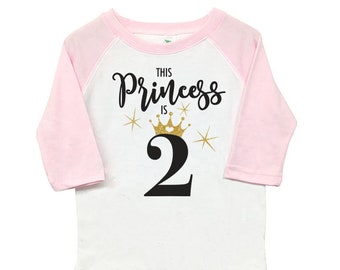 50 % DE RÉDUCTION ! Règl. 19,90 € Chemise deuxième anniversaire « This Princess is 2 » en coton 3/4 manches raglan rose clair