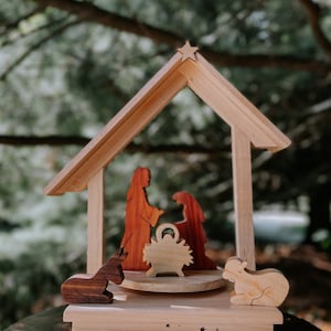 Silent Night Christmas Music Box Nativity with turntable and music box