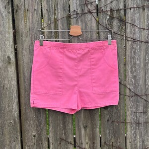 Vintage 80er Jahre ohne Marke Pink Mid Rise Shorts mit Taschen Größe S