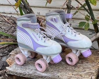 Vintage 90's Roller Derby Fire Star Purple and White Lace Up Strapped Roller Skates Size 4