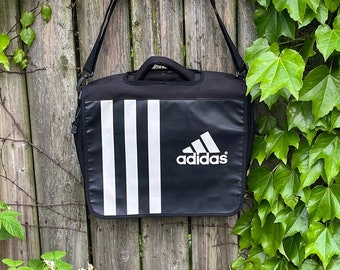 Vintage 90er / 00er Jahre Adidas Schwarz und Weiß 3 Streifen Logo Mehrere Taschen und Stauraum Messenger Bag mit Strap