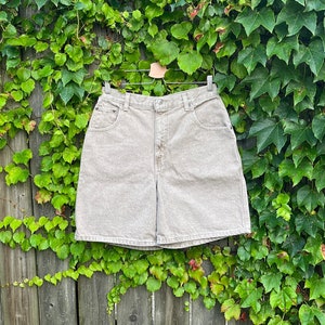 Vintage 90&#39;s Crossroads Slate Colored High Waist 100% Cotton Denim Jean Shorts Size 8