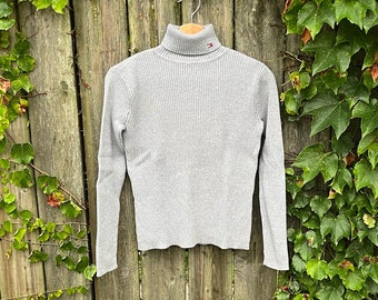 Vintage 2000's Tommy Hilfiger Gray Ribbed Long Sleeve Turtleneck Sweater Size Small