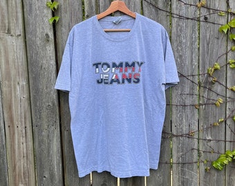 Vintage 90's Tommy Hilfiger Tommy Jeans Gray Short Sleeve T-Shirt Size Large