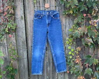 Vintage 90's unbranded Dark Wash Mid Rise Straight Leg Denim Jeans 23 Inch Waist
