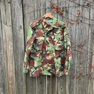 Vintage 80&#39;s Unbranded Camouflage Button and Zip Up Lightweight Long Sleeve Jacket Size Medium