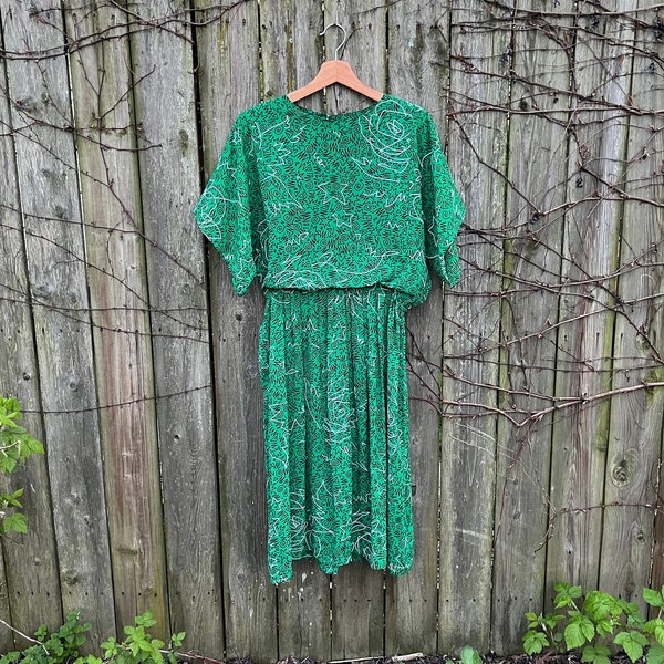 Vintage 80's Positive Attitude Made in USA Green Short Sleeve Pleated Dress Size 7/8