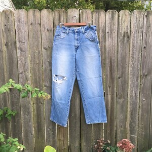 Vintage 2000&#39;s God Body Design Light Wash Distressed Relaxed Fit Denim Jeans Size 33
