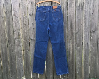 Vintage 80's Wrangler Misses Regular Fit Medium Wash High Waist Western Style Denim Jeans Labeled Size 18