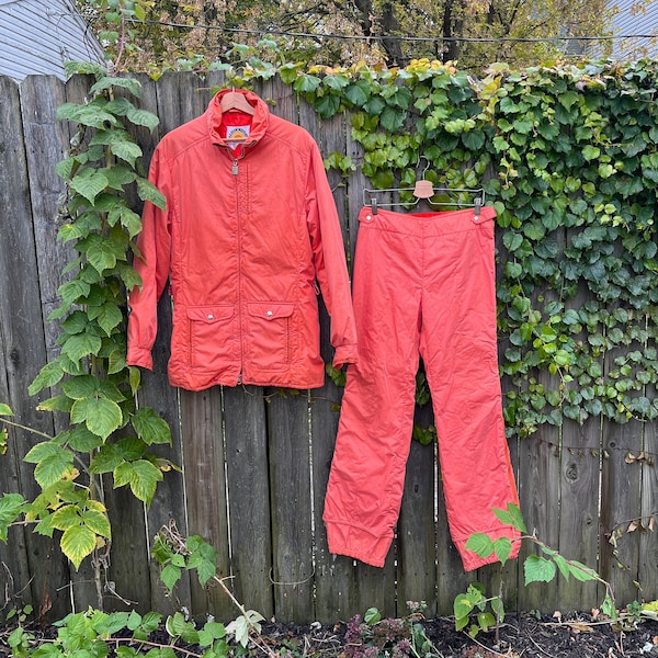 Vintage 70's Sundowner Snow/Ski Suit Salmon Colored Two Piece Jacket and Pants Snowsuit Size Large