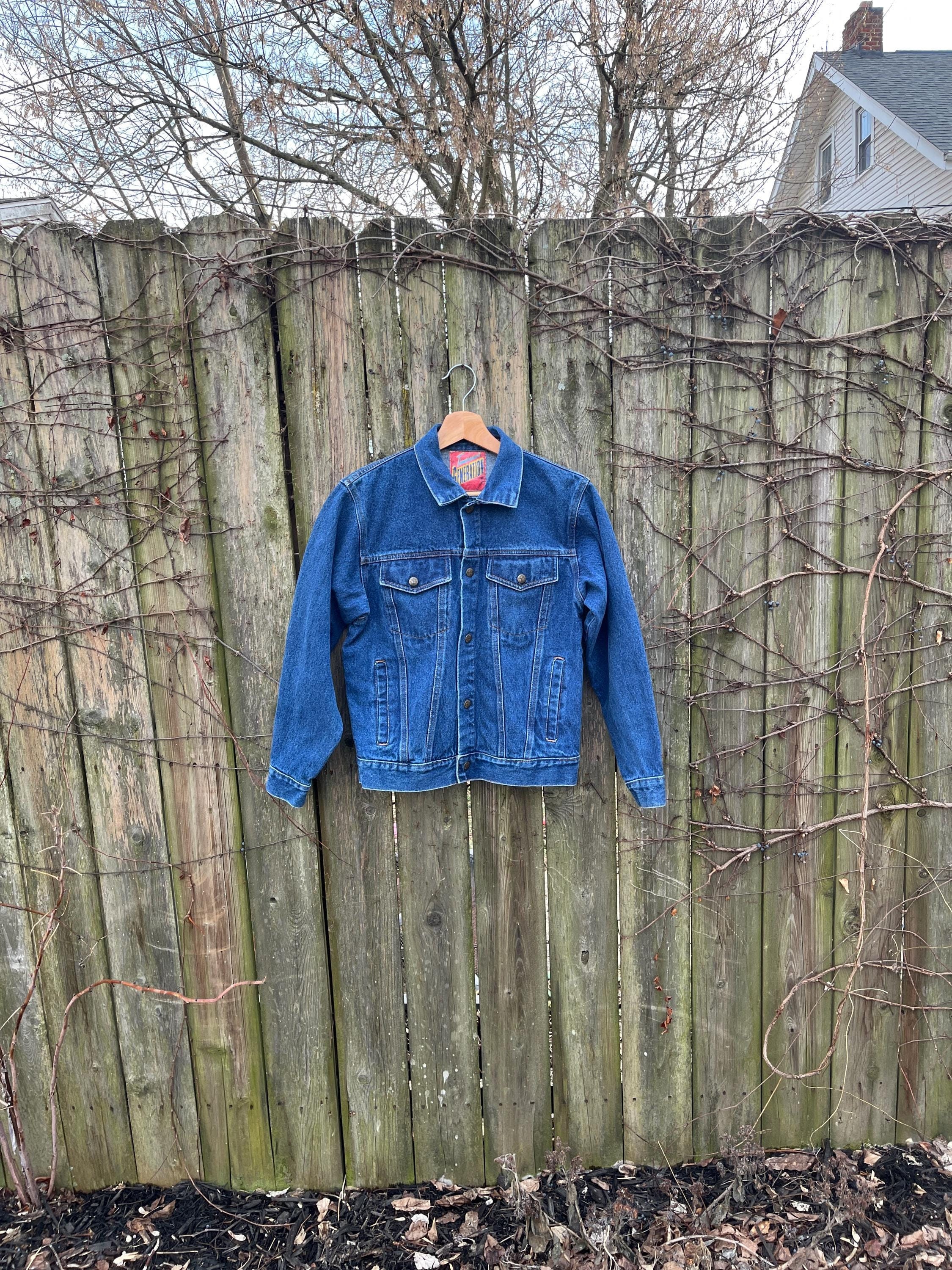 Vintage 90's/00's Tomorrow's Generation Medium Wash Snap Closure