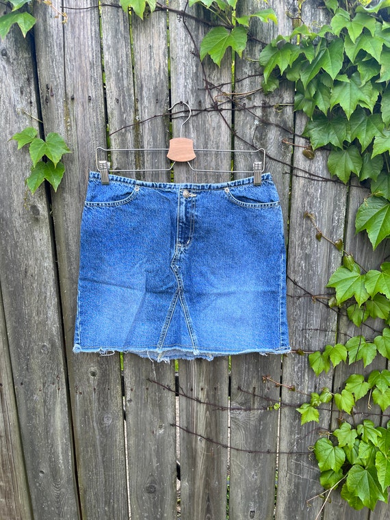 Vintage 2000's Fragile Jeans Medium Wash Denim Je… - image 2