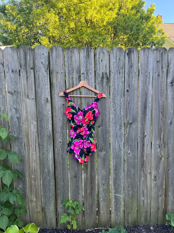 Vintage 90's Maxine Floral Pattern One Piece Swim… - image 1