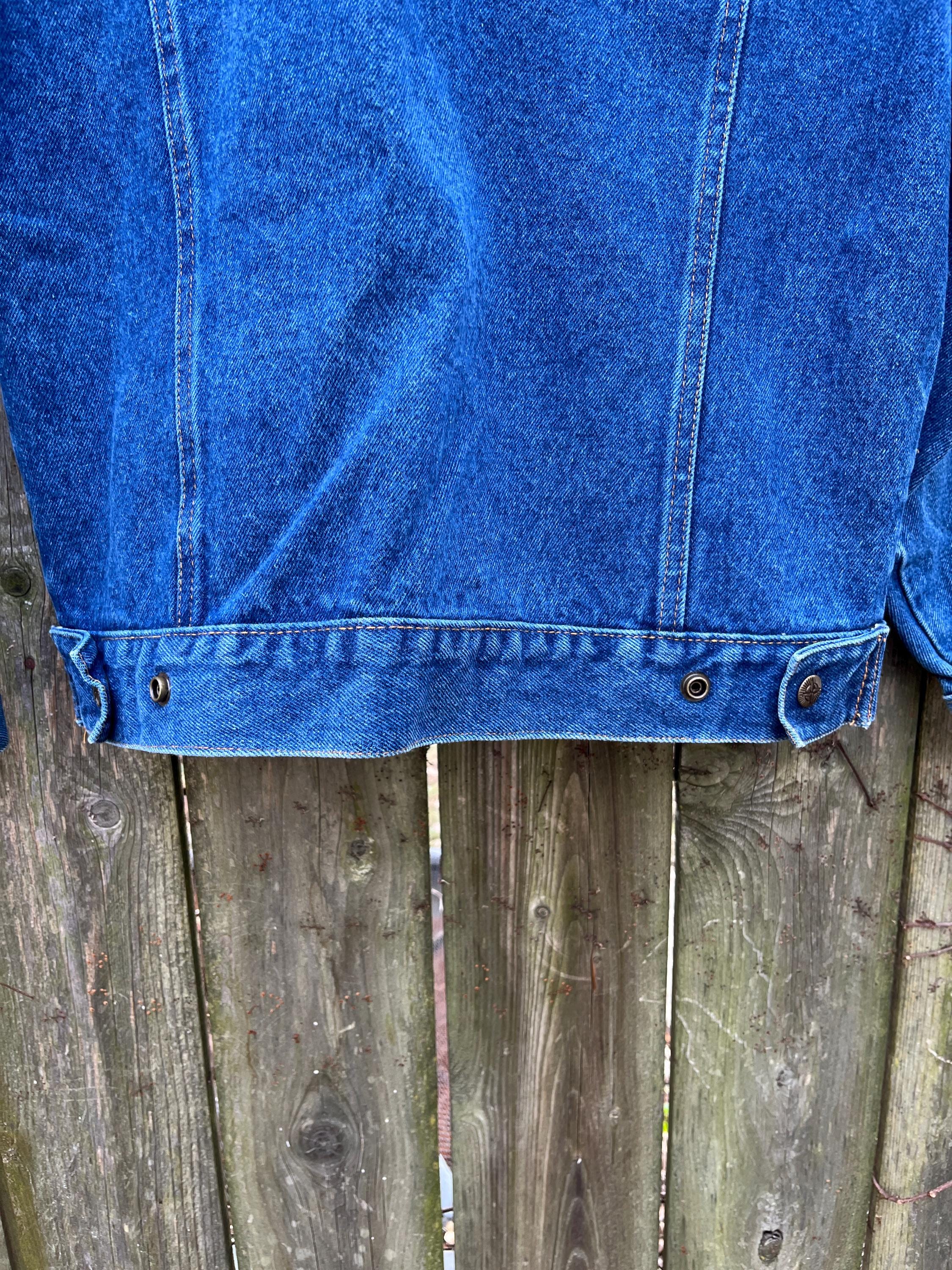 Vintage 90's/00's Tomorrow's Generation Medium Wash Snap Closure