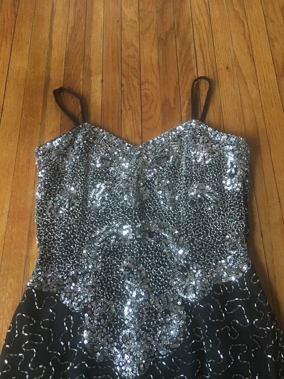 Vintage 90's Nadine Sequin and Beaded Elegant Sle… - image 5