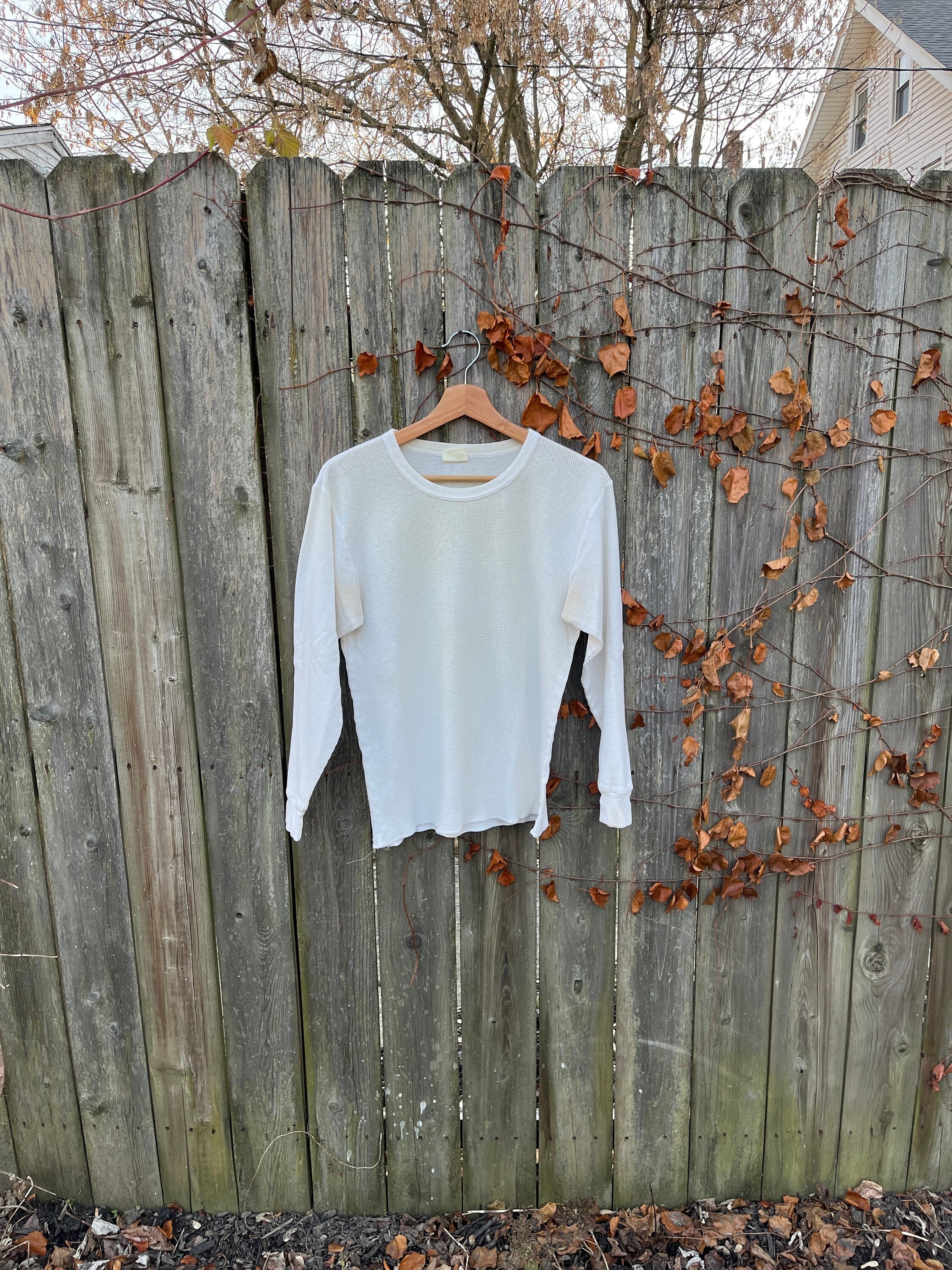 Vintage 80's/90's Unbranded White Long Sleeve Thermal Shirt Size