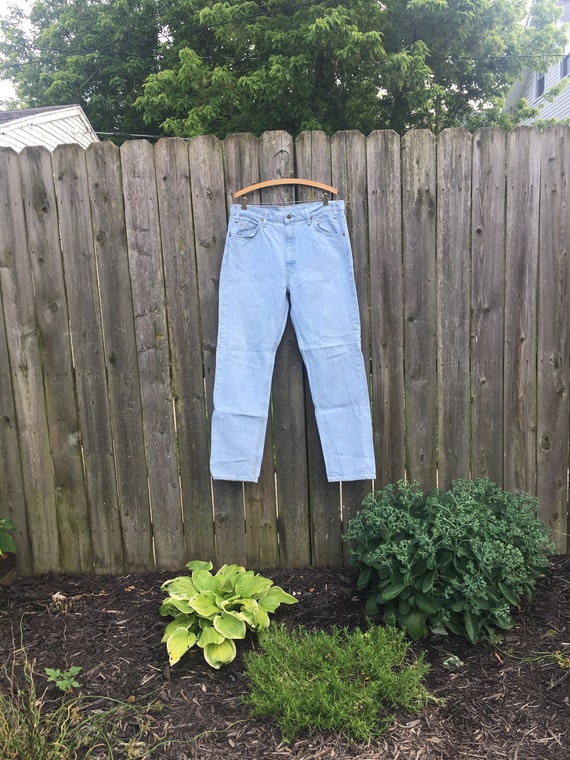 Vintage 90's Levi's 505 Orange Tab Light Wash Hig… - image 1