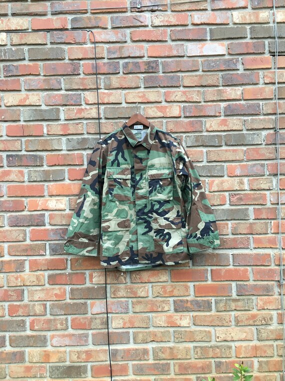 Vintage 90's Marines US Military Camouflage Butto… - image 1