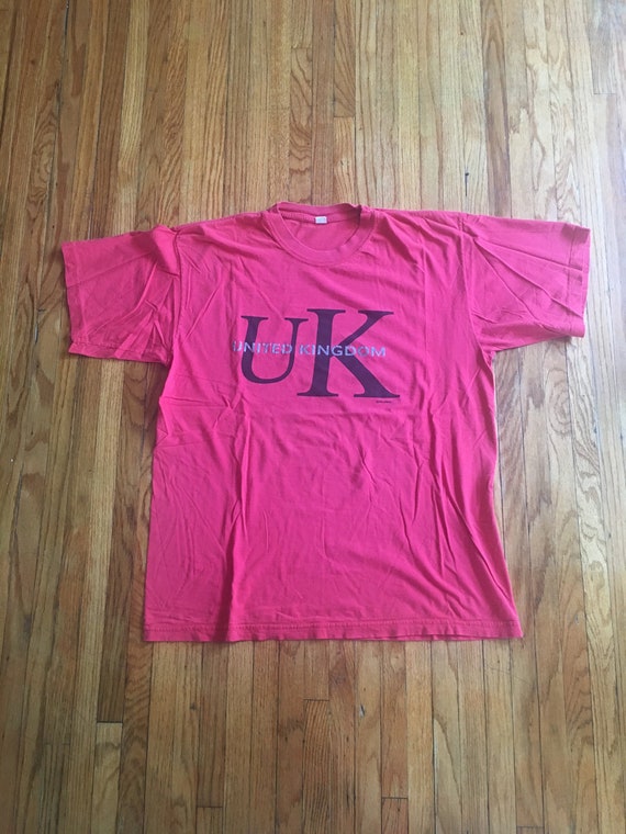 Vintage 90's Unbranded United Kingdom Red Short S… - image 1
