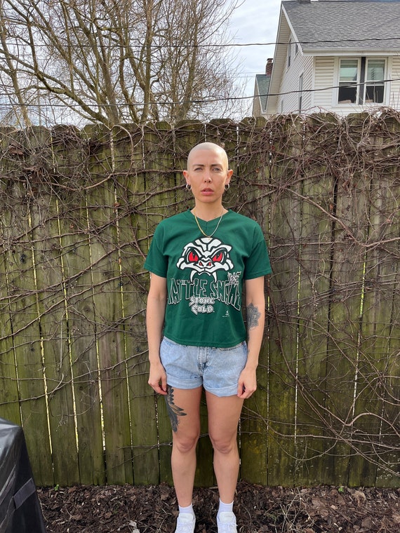 Vintage 90's WWF Stone Cold Steve Austin Rattle Snake Green Short