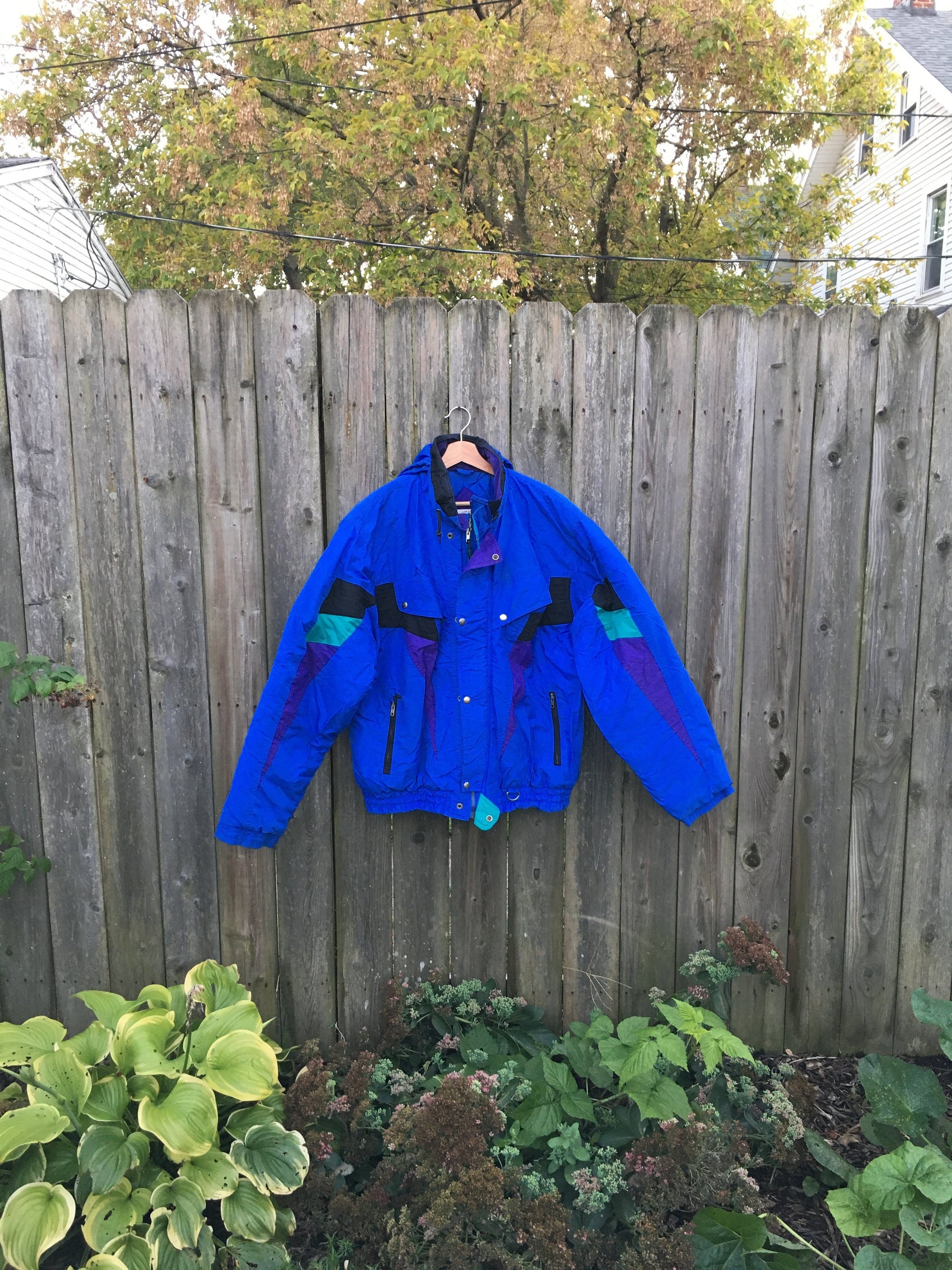 Vintage 90's Mcgregor We Cover the Globe Blue and Black Thick