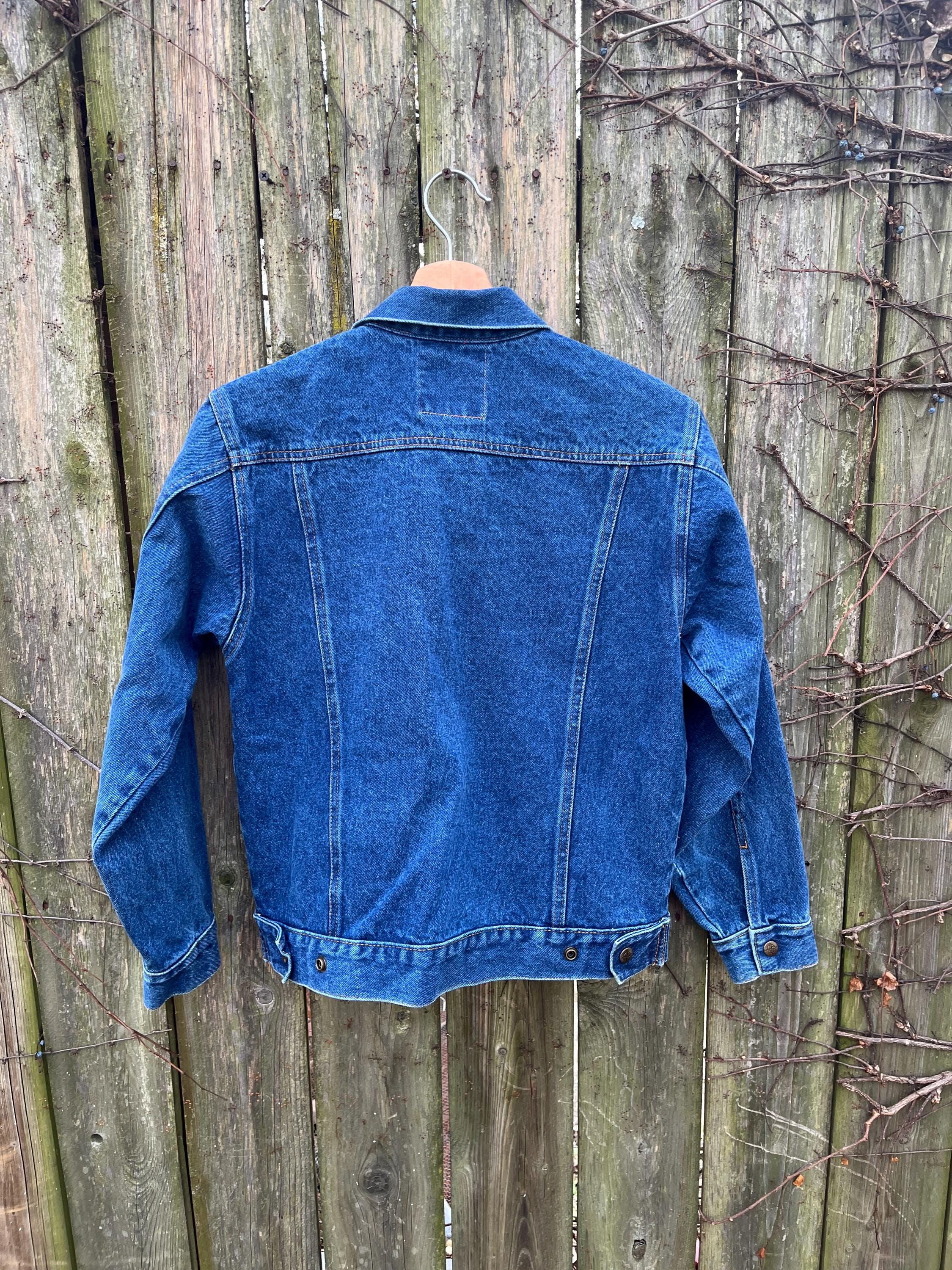 Vintage 90's/00's Tomorrow's Generation Medium Wash Snap Closure