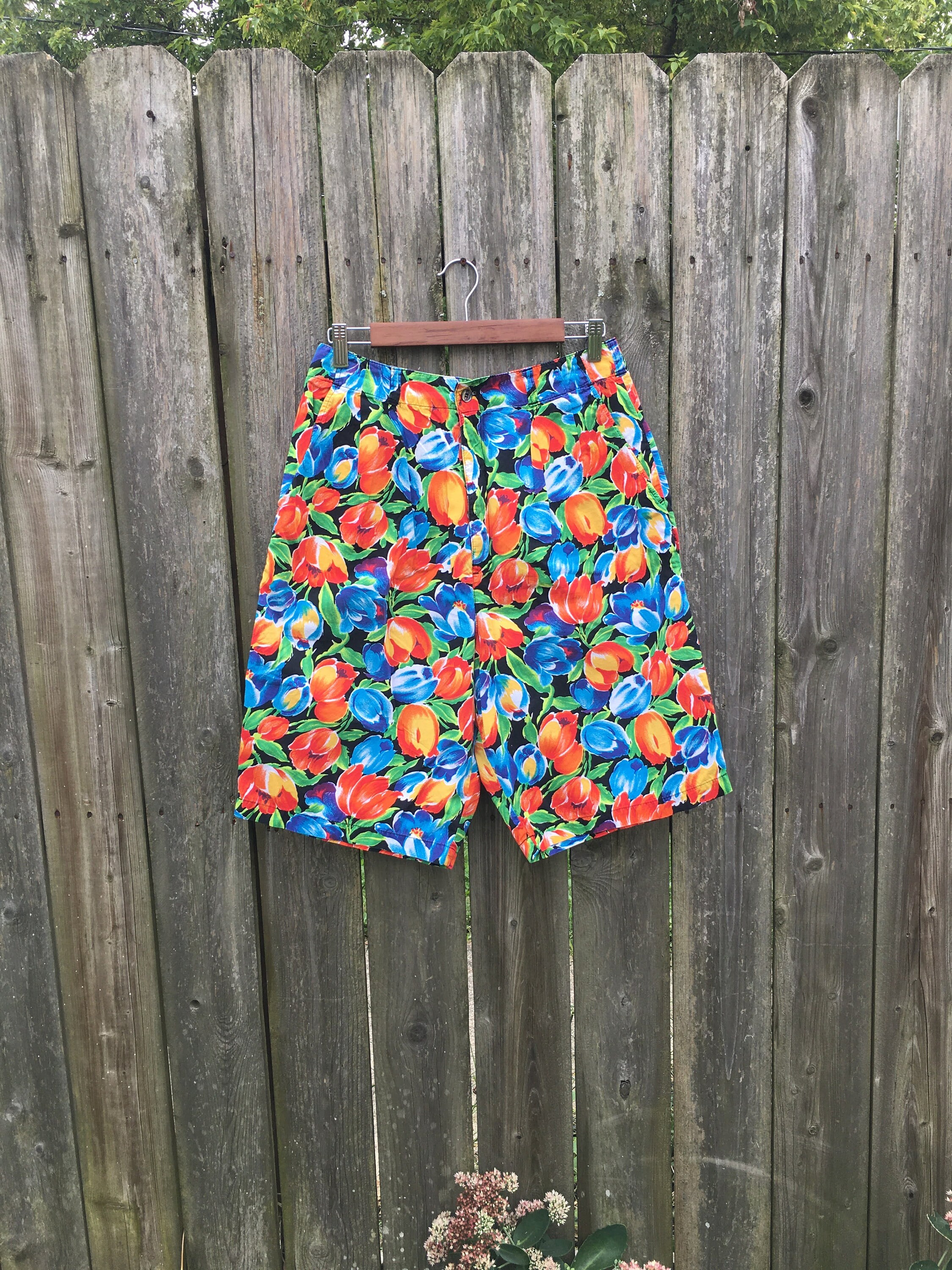 Vintage 90's Gap Colorful Floral Pattern High Waist Bermuda Style