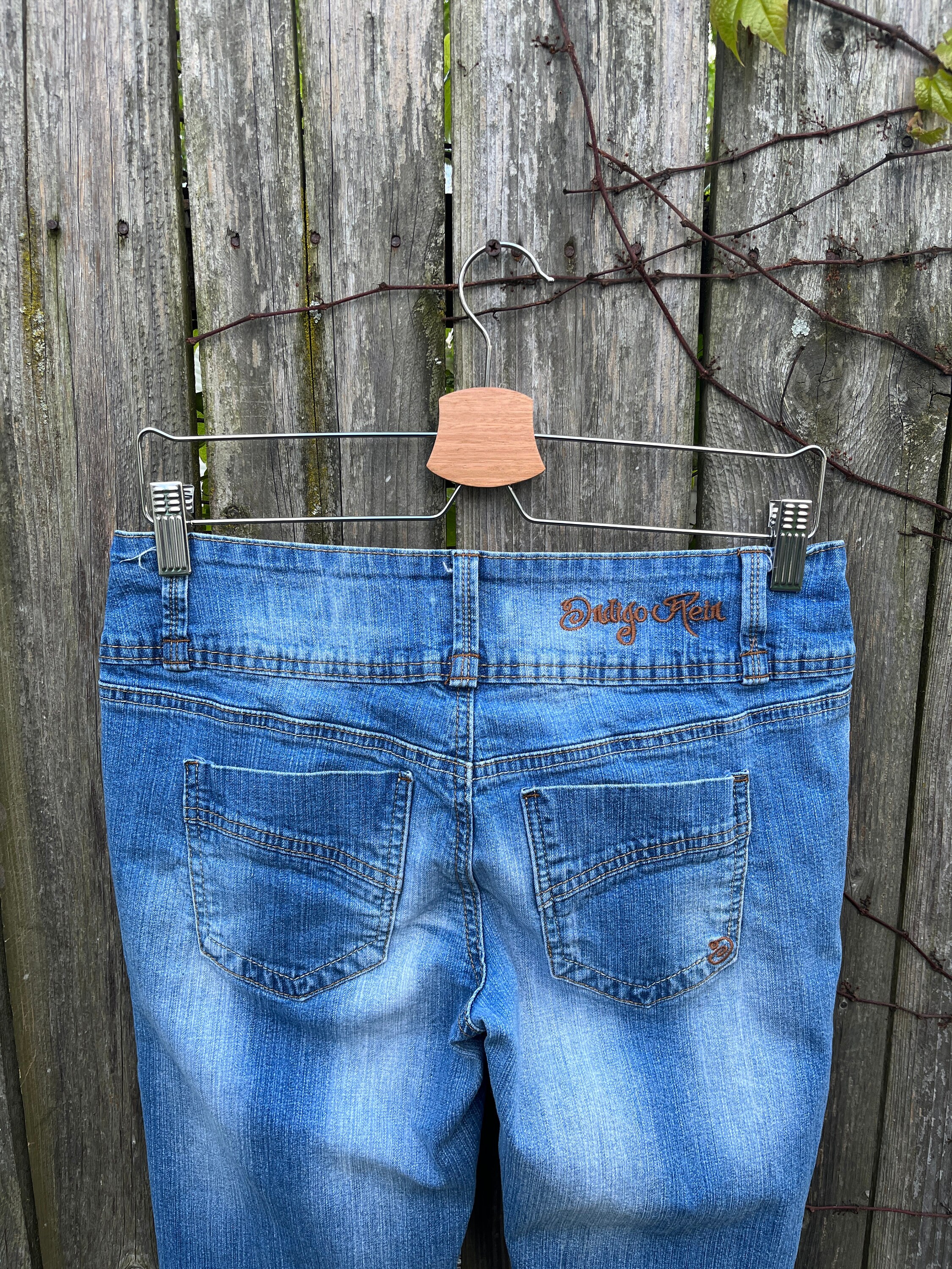 Vintage 2000's Indigo Rein Medium Wash Low Rise Flare Leg Vintage 2000's Indigo Rein Medium Wash Low Rise Flare Leg