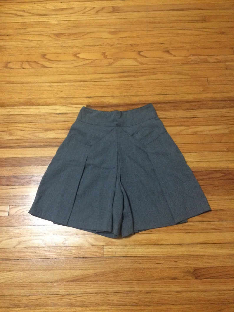 Vintage 80's Coco Blue High Waist Gray Wide Legged Shorts image 5