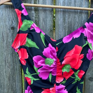 Vintage 90's Maxine Floral Pattern One Piece Swimsuit Size 8 image 3