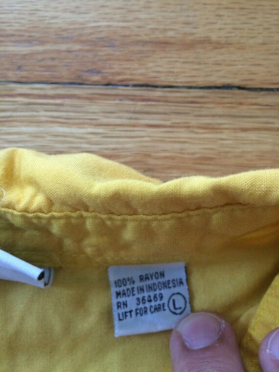 Vintage 80's Basic Essentials Short Sleeve Yellow… - image 9