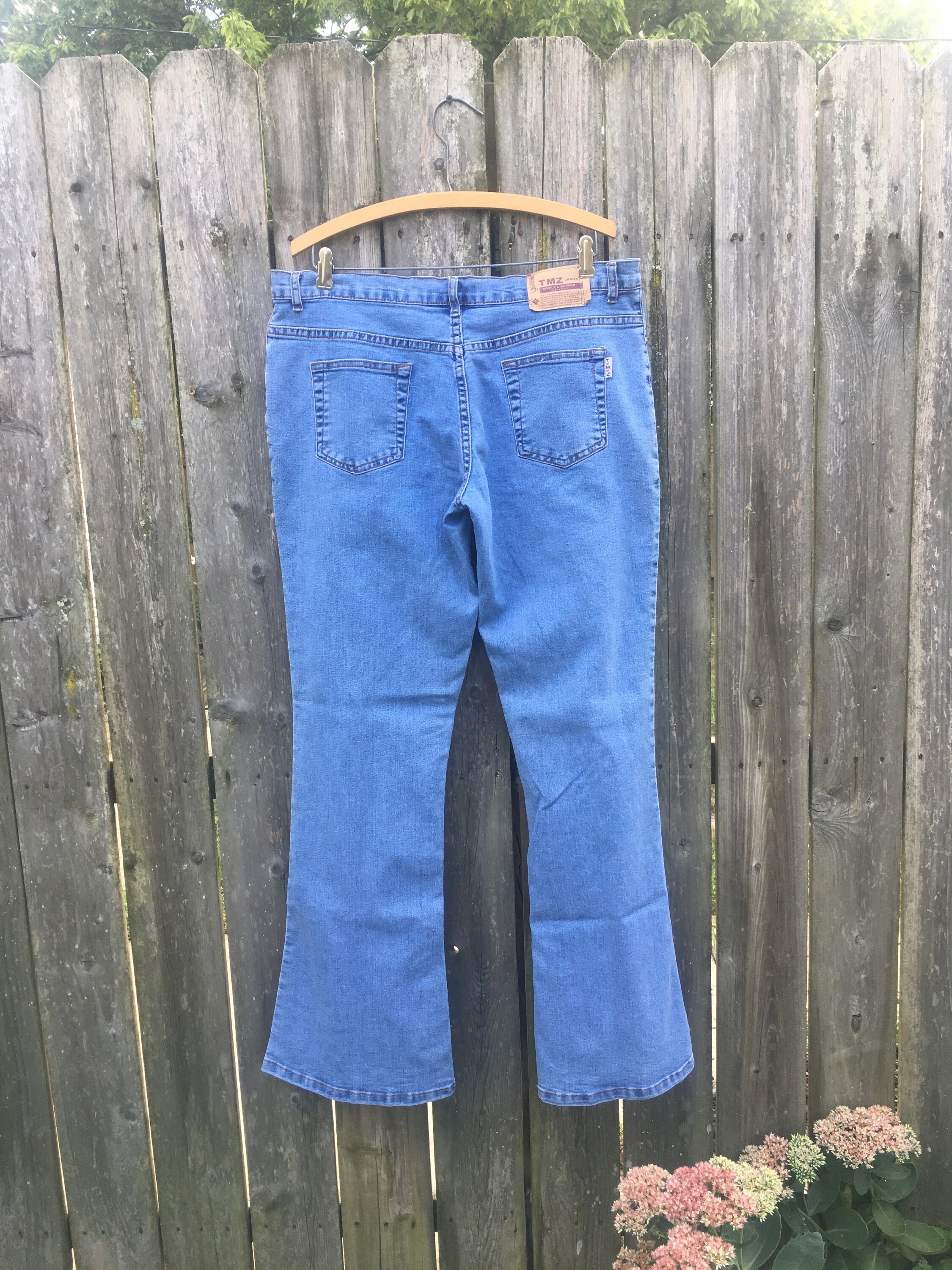 Vintage 2000's TMZ Jeans Low Rise Bedazzled Light Wash Bell