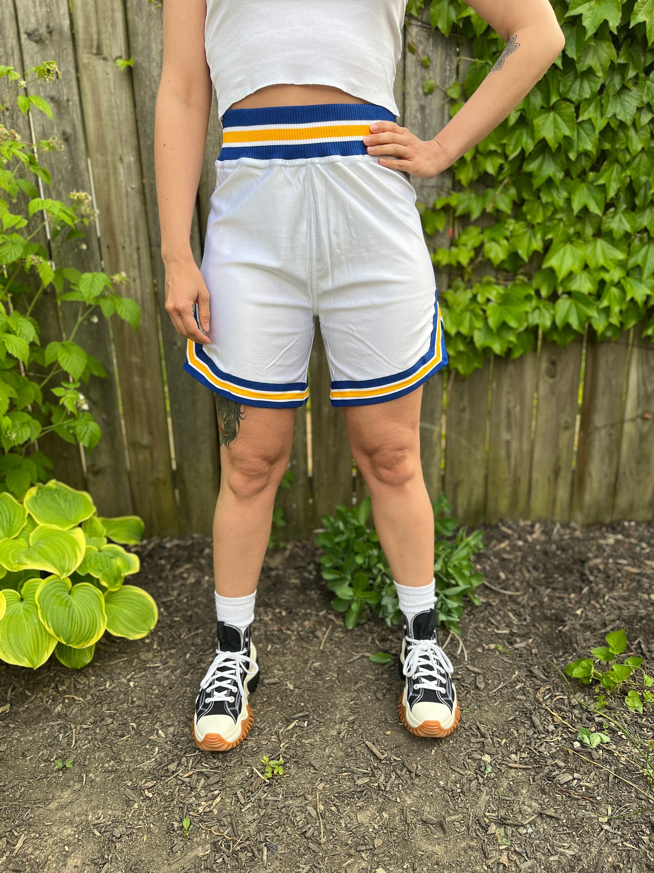 My Moreyea Retro Men's Basketball Shorts Vintage Classics Athletic  Basketball Shorts with Pockets for Men (8-24Mamba, Small) at  Men's  Clothing store