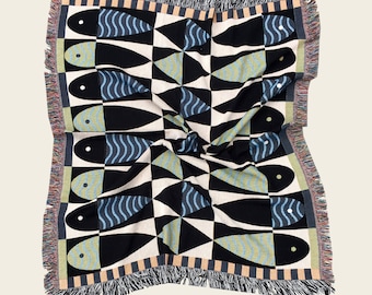 Sardine Fish Throw Blanket: Modern Woven Cotton, Beach Picnic