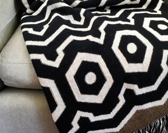 Black and White Artisan Decor Woven Throw Blanket Japanese Blanket Modern Art Blanket