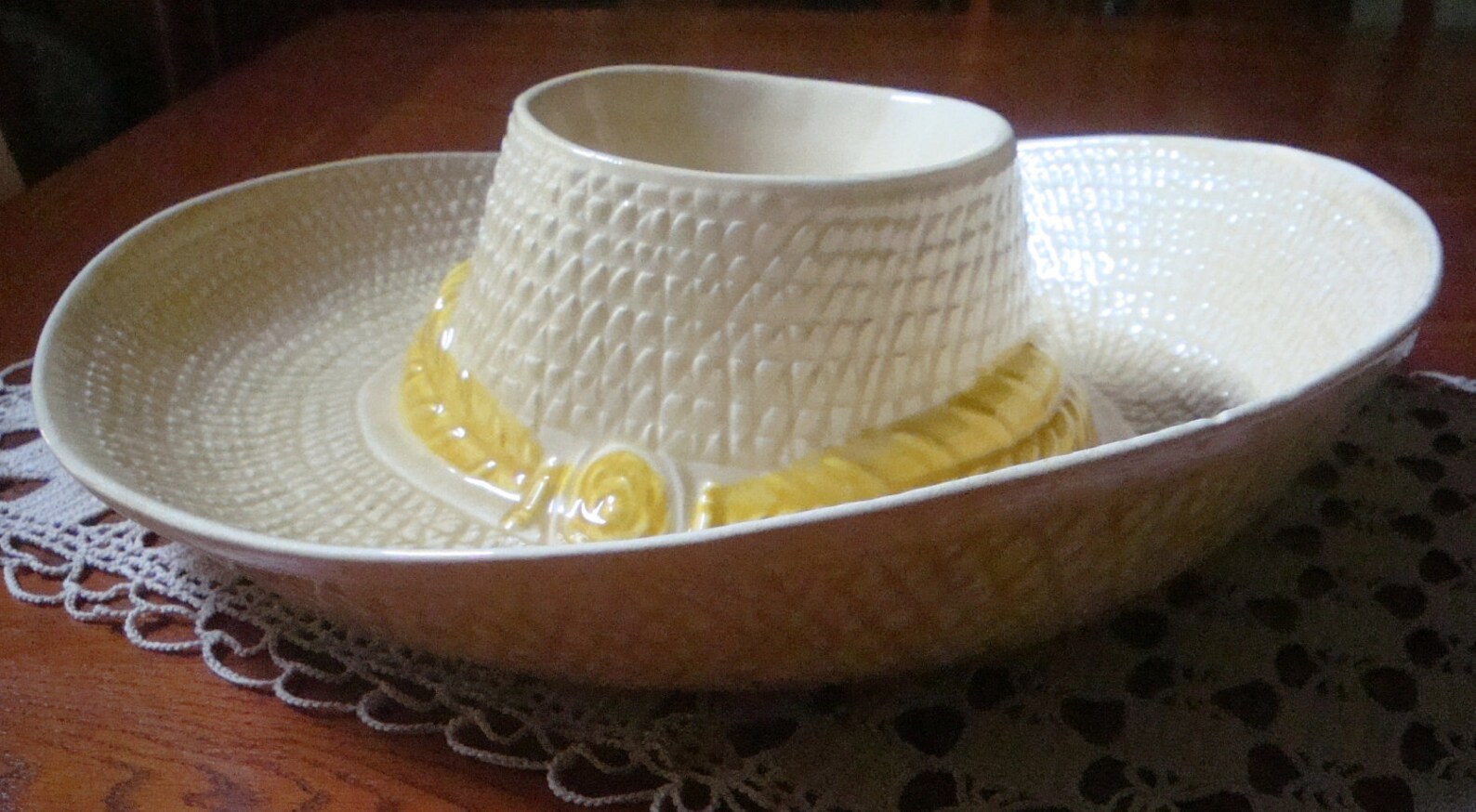 Sombrero Chip and Dip Bowl by California Pottery Etsy