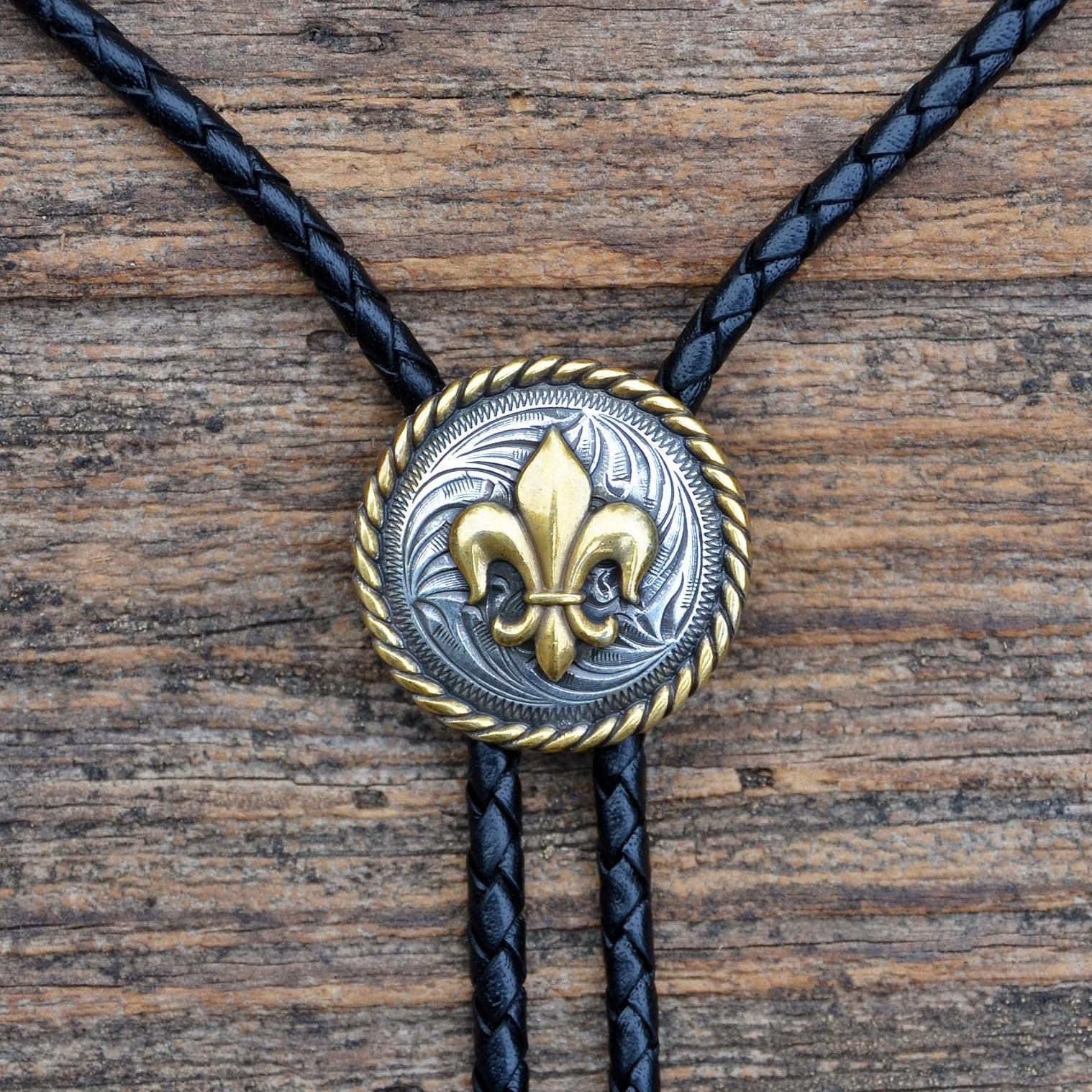 アクセサリー Leather&Treasurel Fleur-de-lis Links Leather&Treasurel Fleur-de-lis Links Fleur De Lis Necklace, Gold