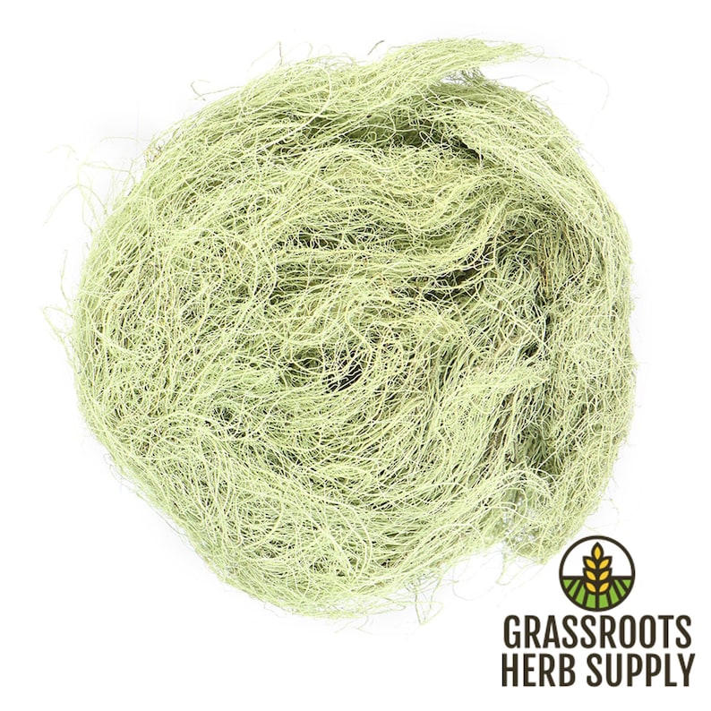 Puede incluir: Un gran paquete de fibra natural seca de color verde claro, tambi&eacute;n conocido como musgo espa&ntilde;ol, utilizado para arreglos florales y manualidades.