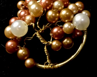 Large tree faux pearl pendant necklace
